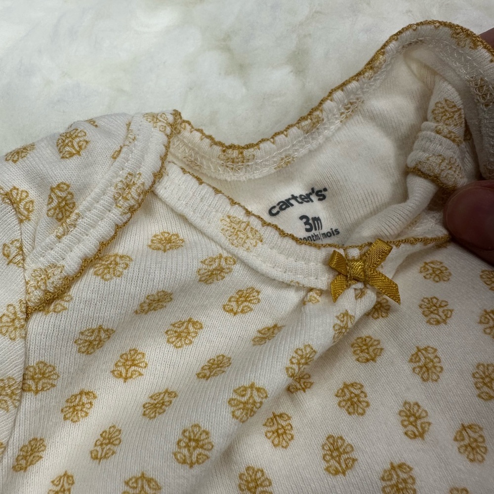 Carter’s Baby Girl bodysuit bundle 
Size 3 months​ - Picture 10 of 10